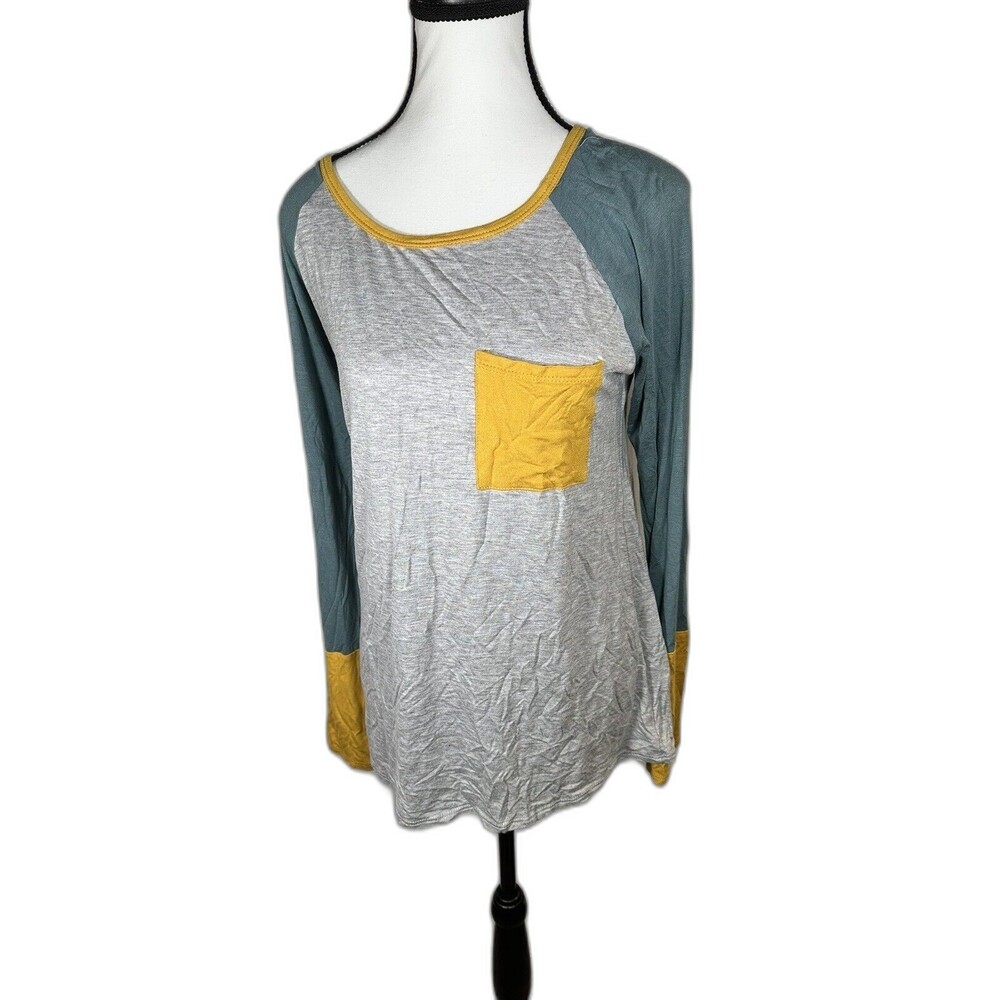 Twenty Second 22nd Womens Top Size Small Long Sleeve Scoop Neck Color Block knit